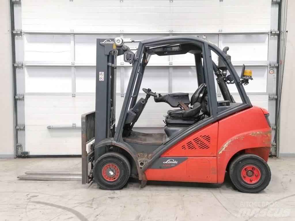 Linde H25D-02 Chariots diesel