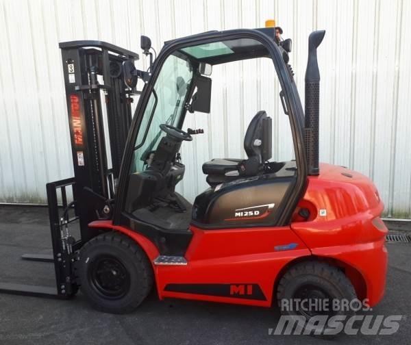 Manitou MI25D Chariot tout terrain