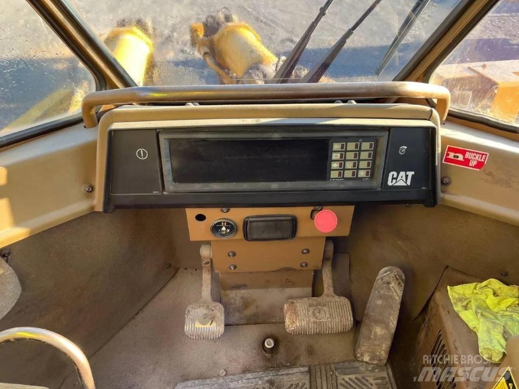 CAT 988 F Chargeuse sur pneus