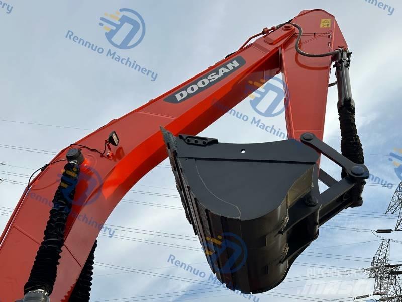 Doosan DX 300LC-9C Pelle sur chenilles