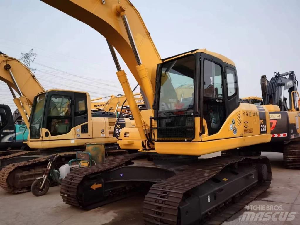 Komatsu PC 220-7 Pelle sur chenilles