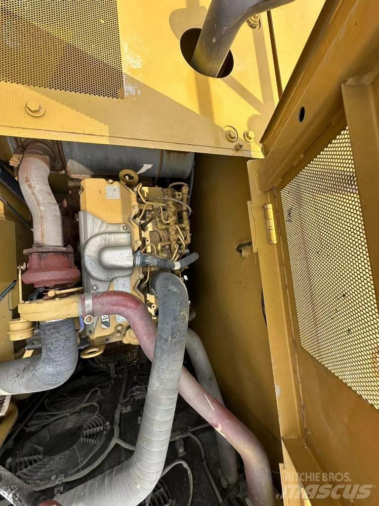CAT 320GC Pelle sur chenilles