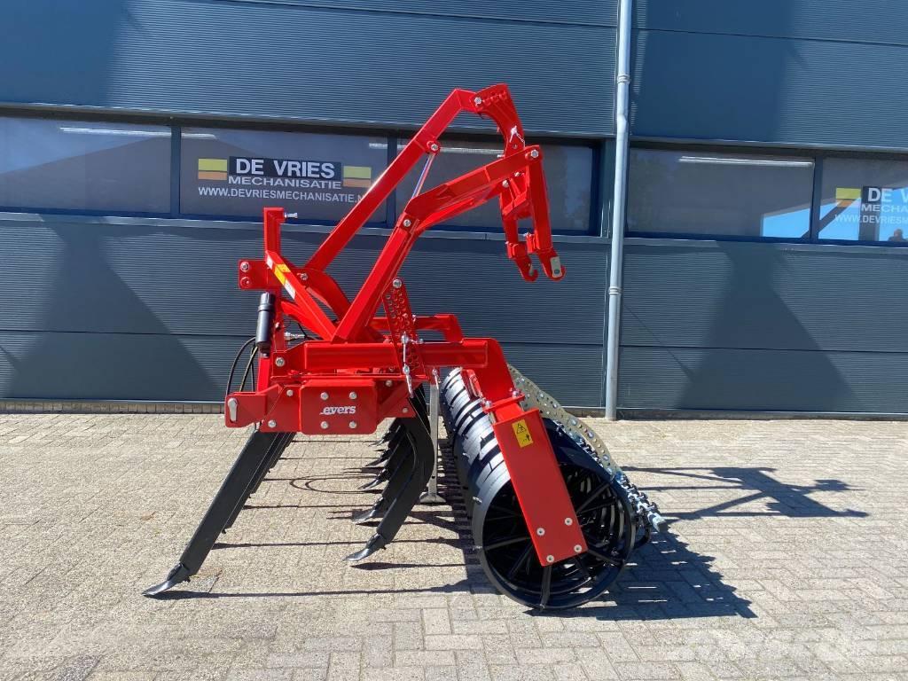 Evers mustang 11-303 Déchaumeur, cultivateur