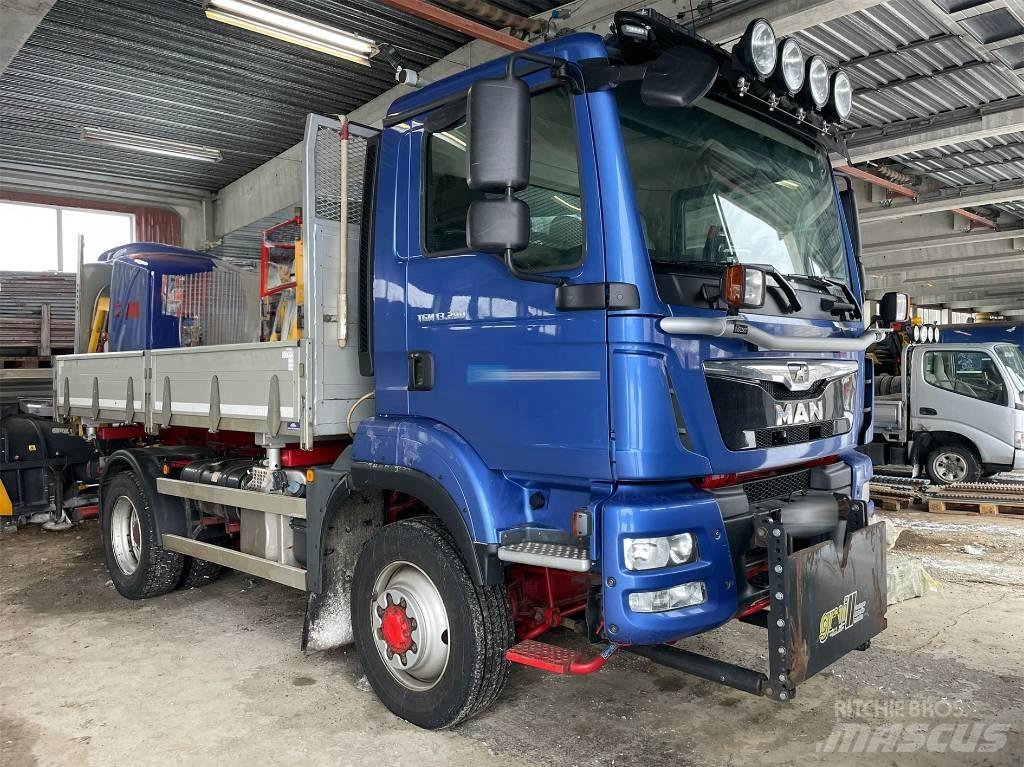 MAN TGM 13.290 4x4 Camion benne