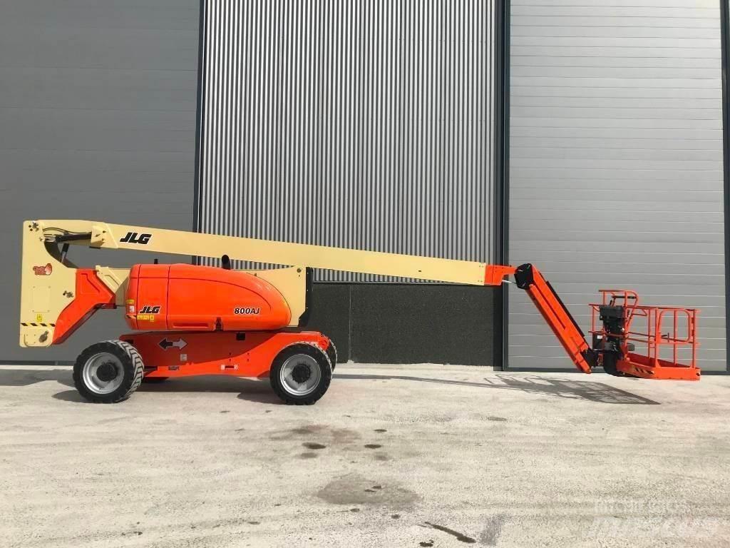 JLG 800 AJ Nacelles articulées