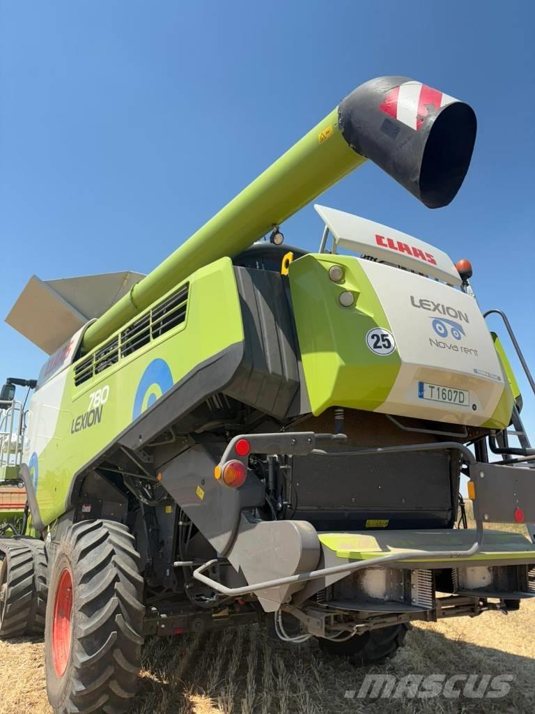 CLAAS Lexion 780 TT Moissonneuse batteuse