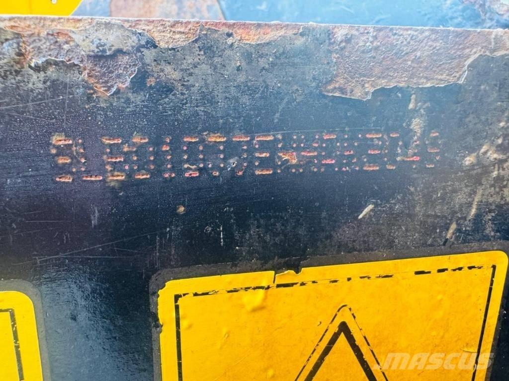 JCB 6 T Mini tombereau