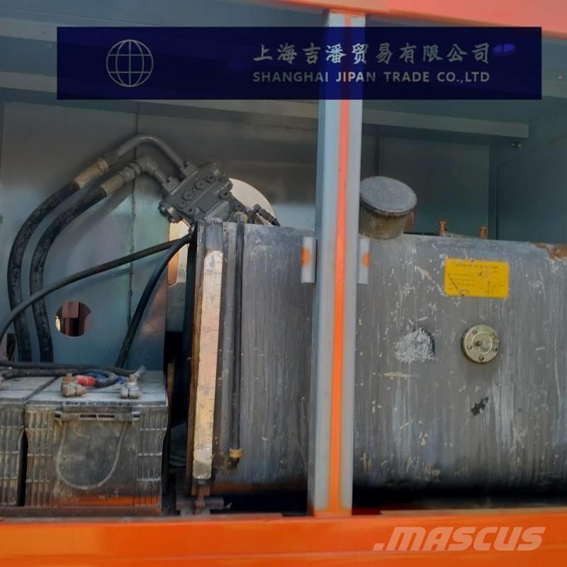 Hitachi KH 150-3 Grue sur chenilles