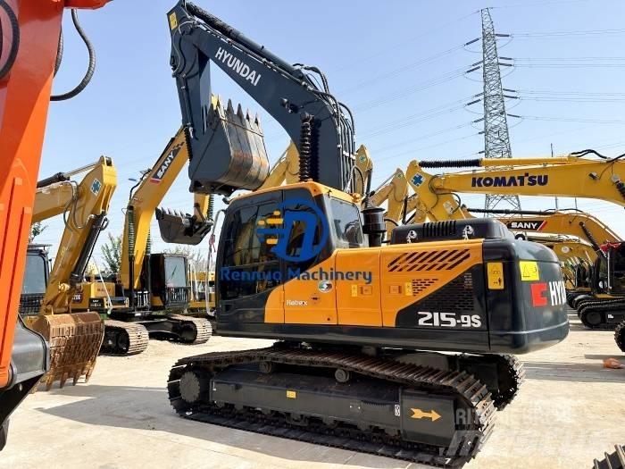 Hyundai 215-9S Pelle sur chenilles