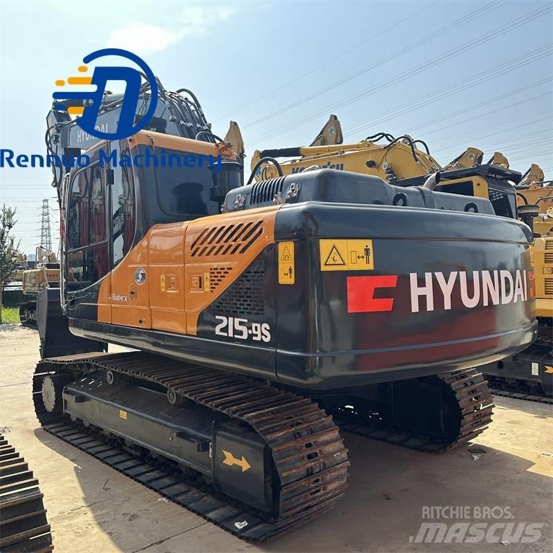 Hyundai 215-9S Pelle sur chenilles