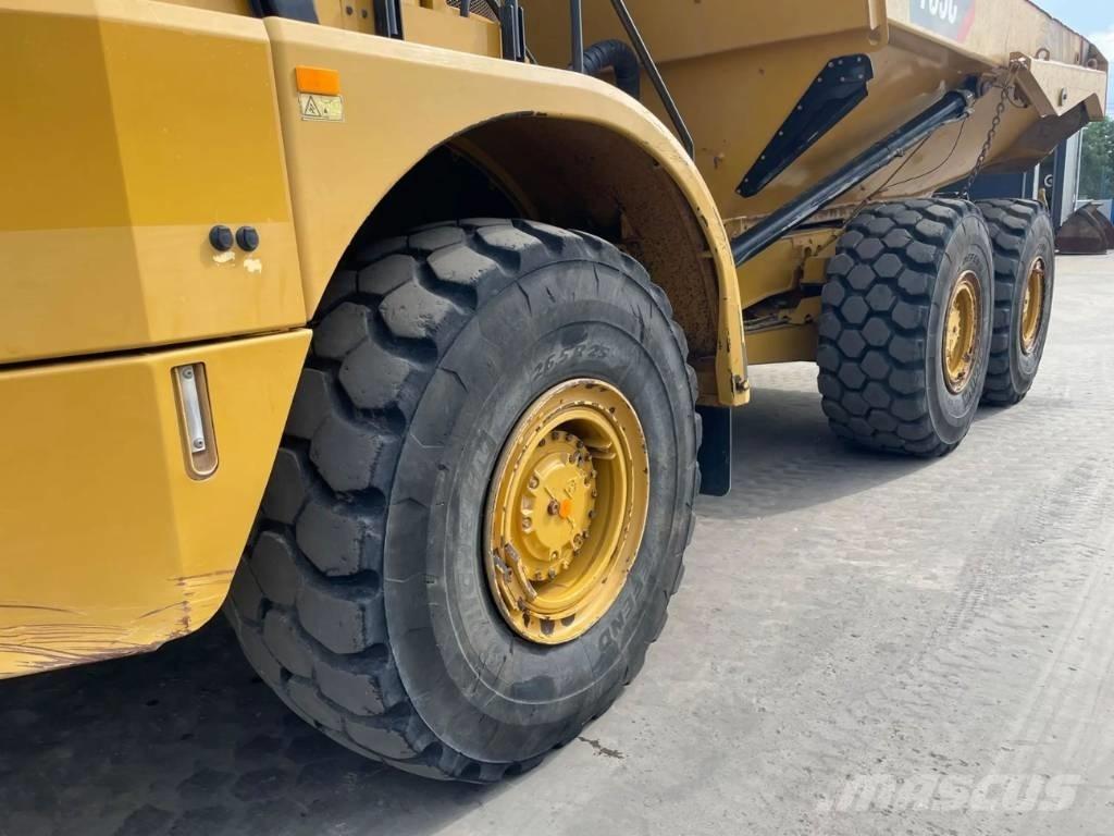 CAT 735C Tombereau articulé