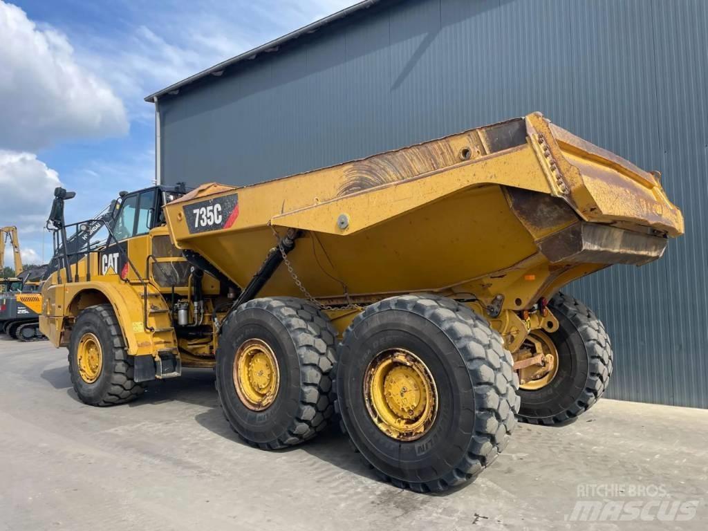 CAT 735C Tombereau articulé