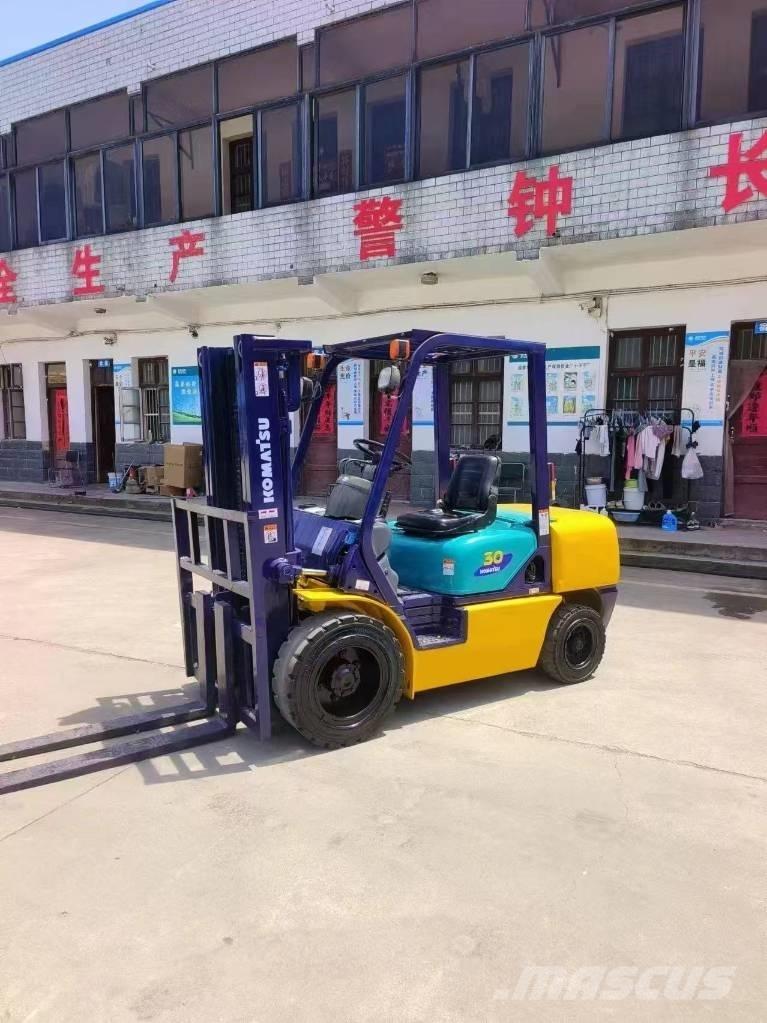 Komatsu FD 30 Chariots diesel