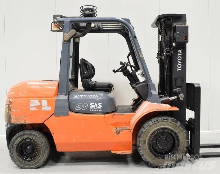 Toyota 7 FD 45 Chariots diesel