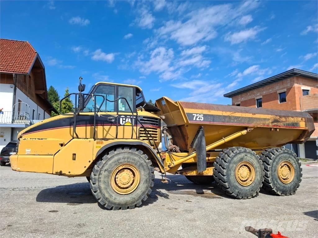 CAT 725 Tombereau articulé