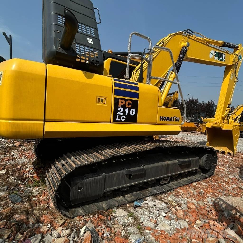 Komatsu 210-8 Pelle sur chenilles