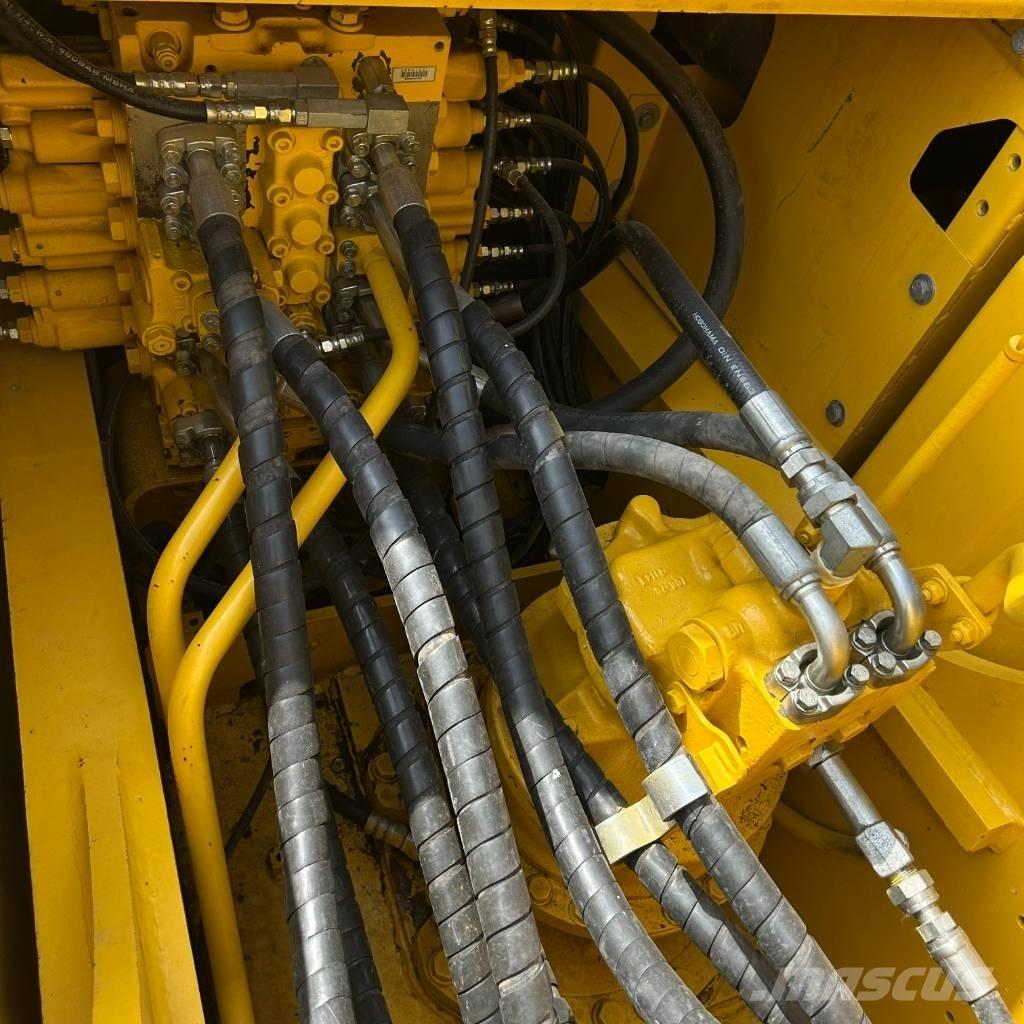 Komatsu 210-8 Pelle sur chenilles