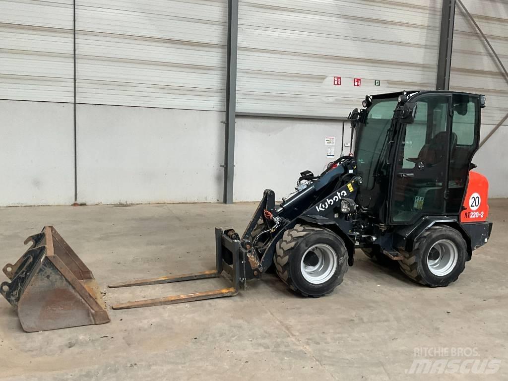 Kubota RT 220-2 Chargeuse sur pneus