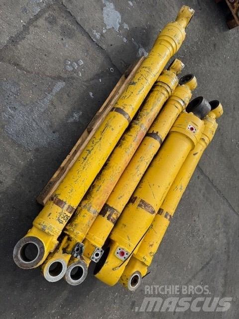 Komatsu PW 180 Hydraulique