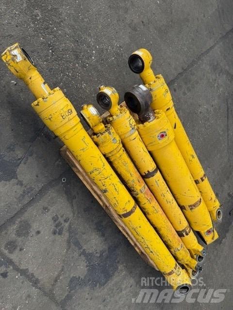 Komatsu PW 180 Hydraulique