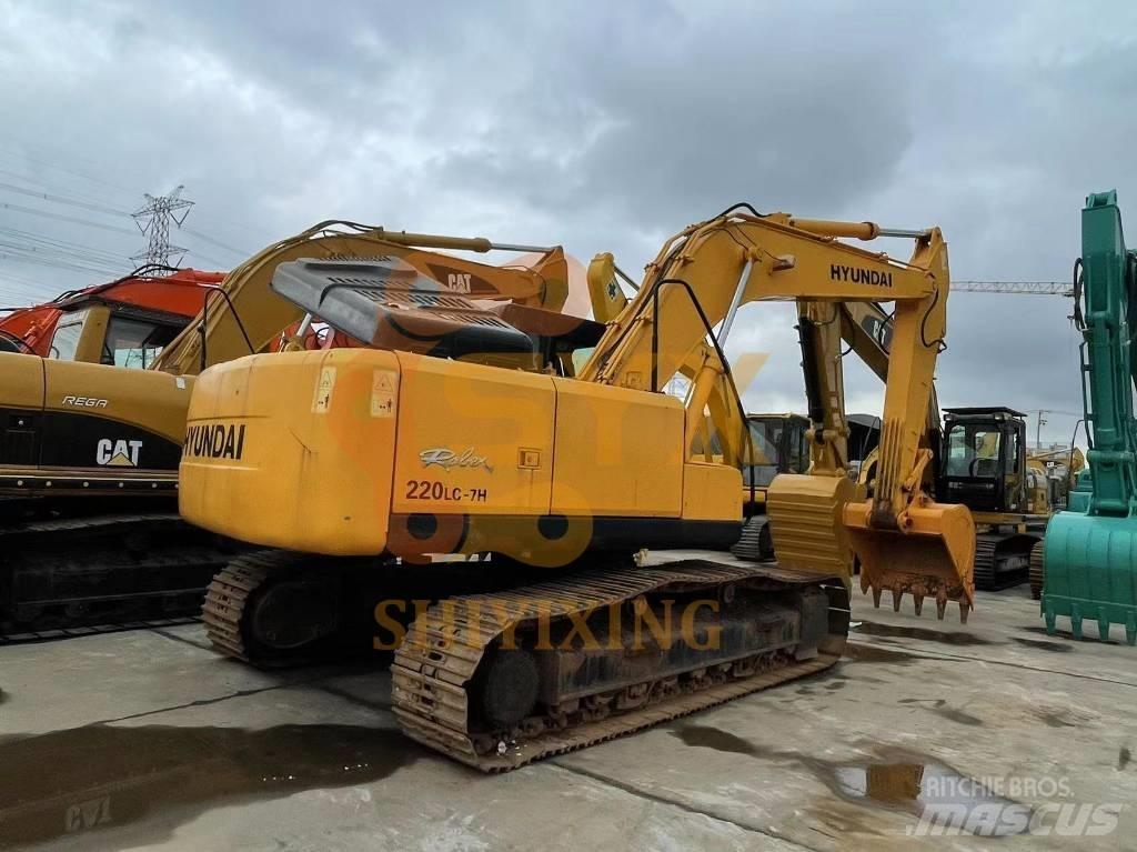 Hyundai Robex 220-7 Pelle sur chenilles