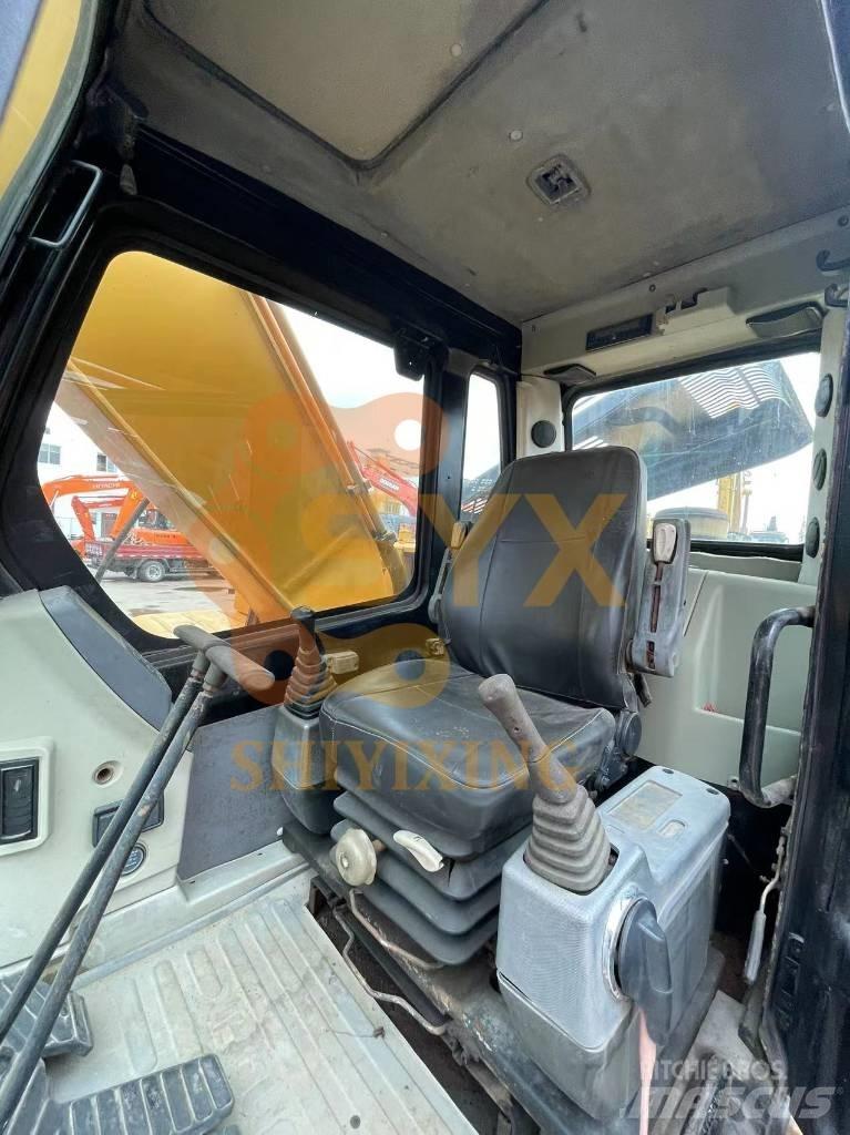 Hyundai Robex 220-7 Pelle sur chenilles