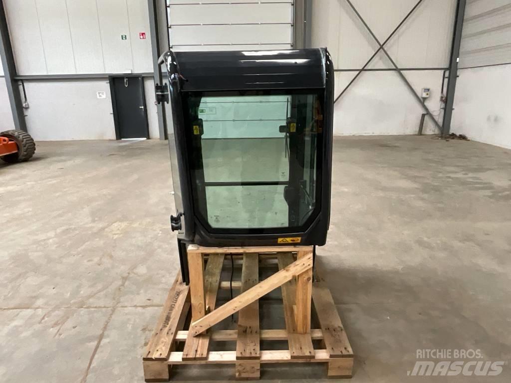 Kubota U 27-4 Cabine