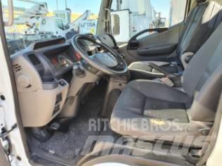 Nissan CABSTAR NT400 Camion nacelle