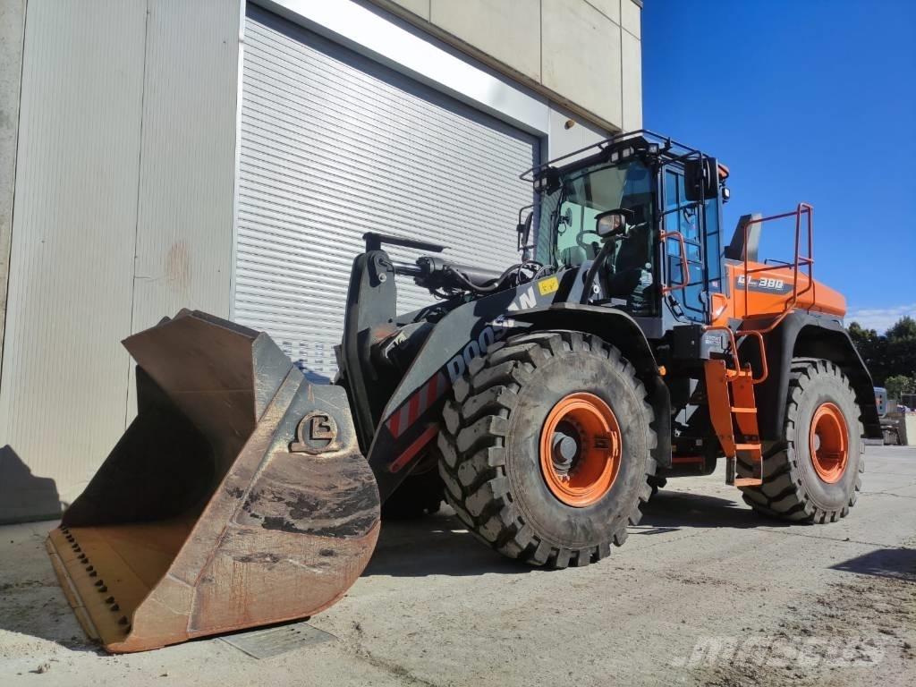 Doosan DL 380-7 Chargeuse sur pneus
