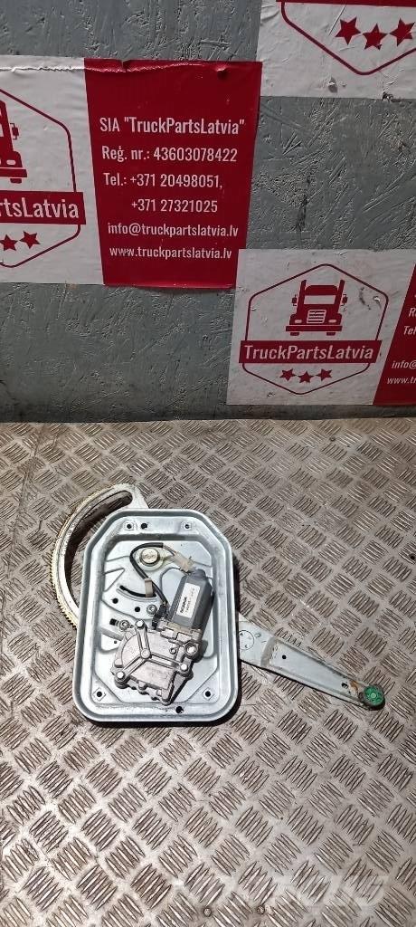 Scania R 440    1442293 Cabines