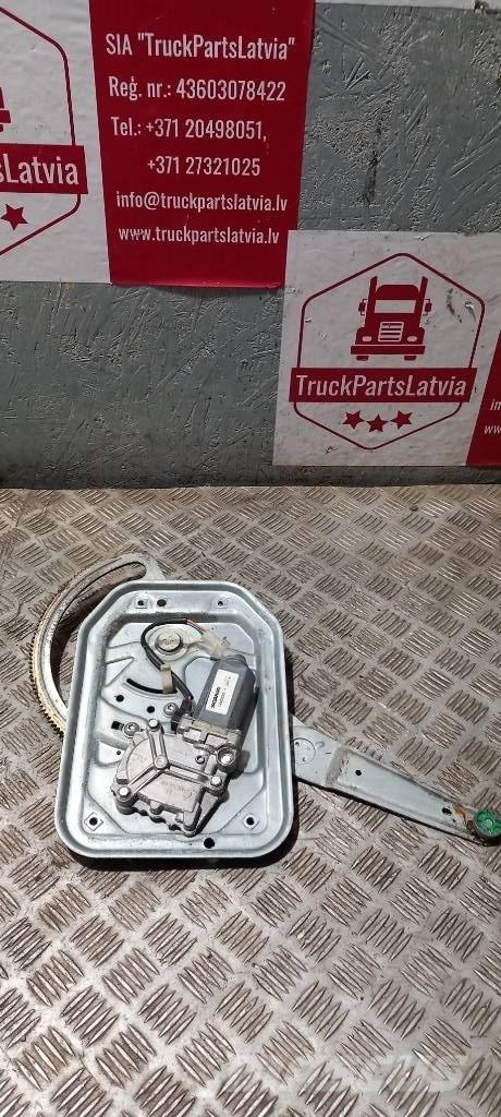 Scania R 440    1442293 Cabines