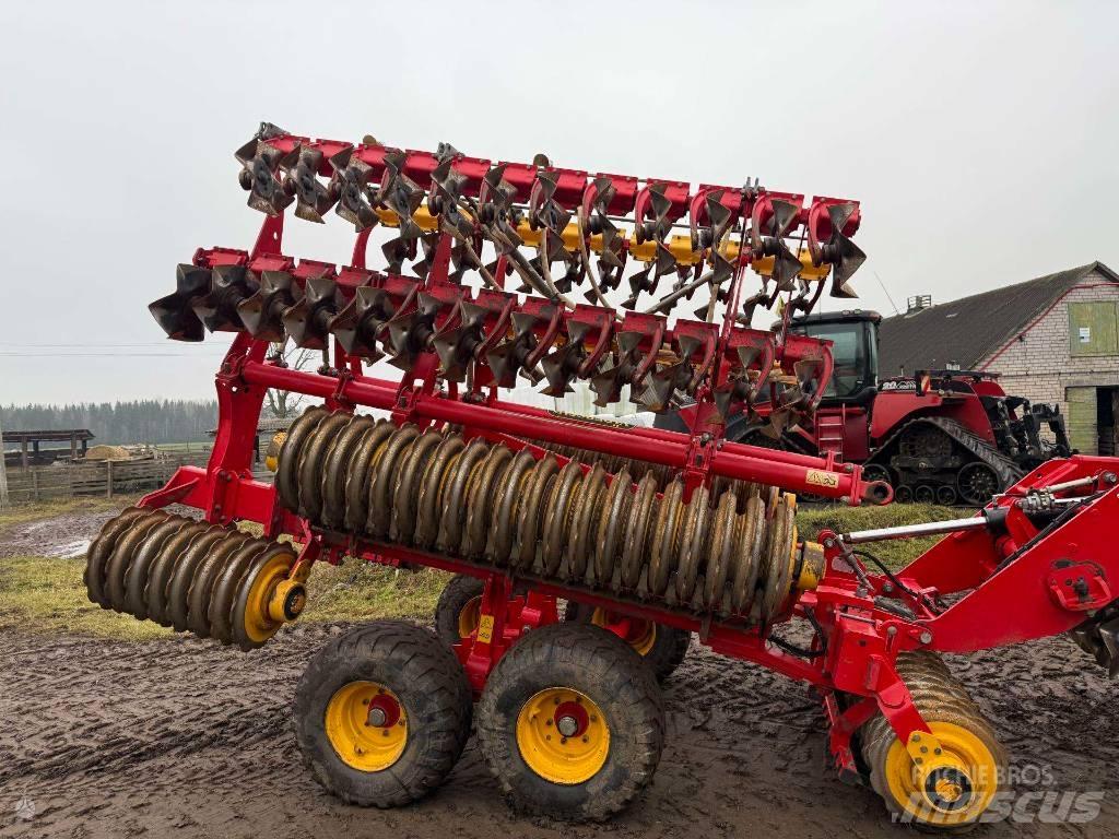 Väderstad Carrier820 Crover crop