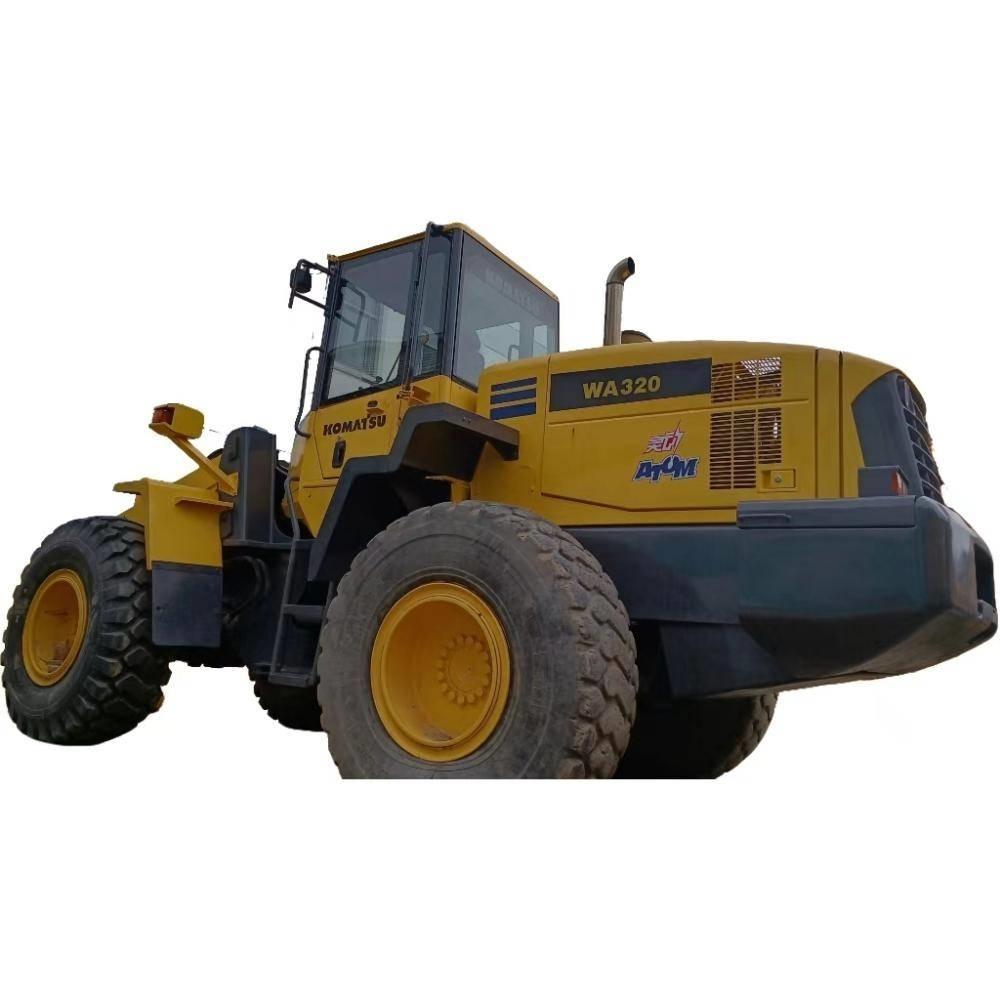 Komatsu WA 320 Chargeuse sur pneus