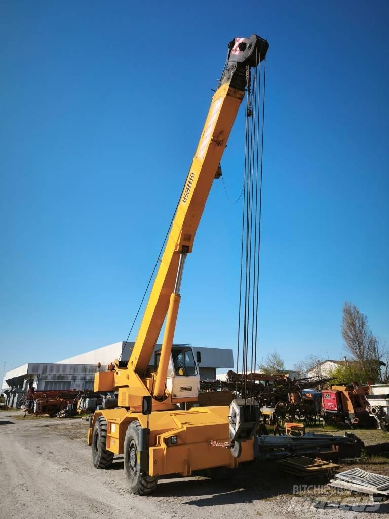 Locatelli Gril 835 Grues mobiles