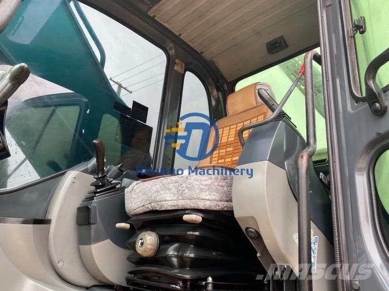 Kobelco SK 330D Pelle sur chenilles