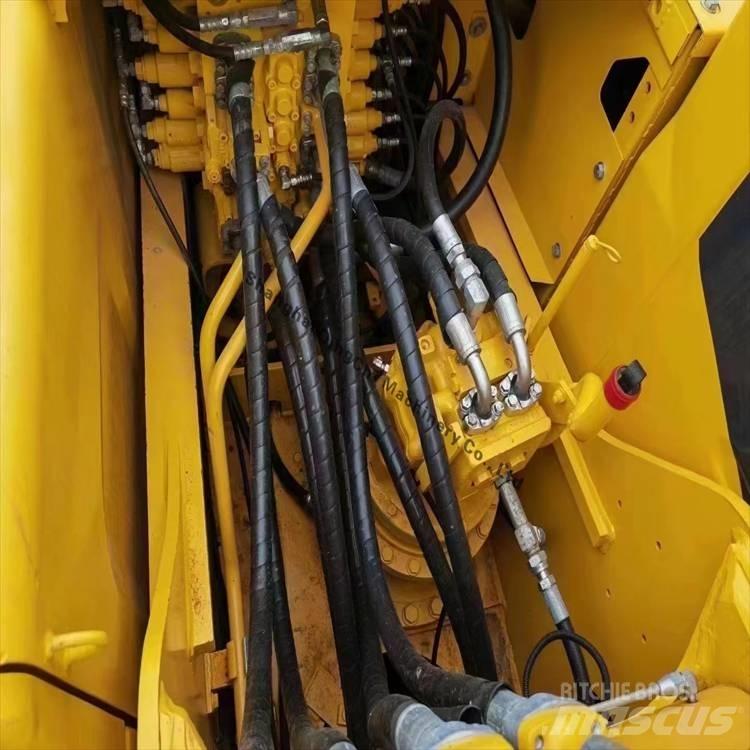 Komatsu 200-8 Pelle sur chenilles