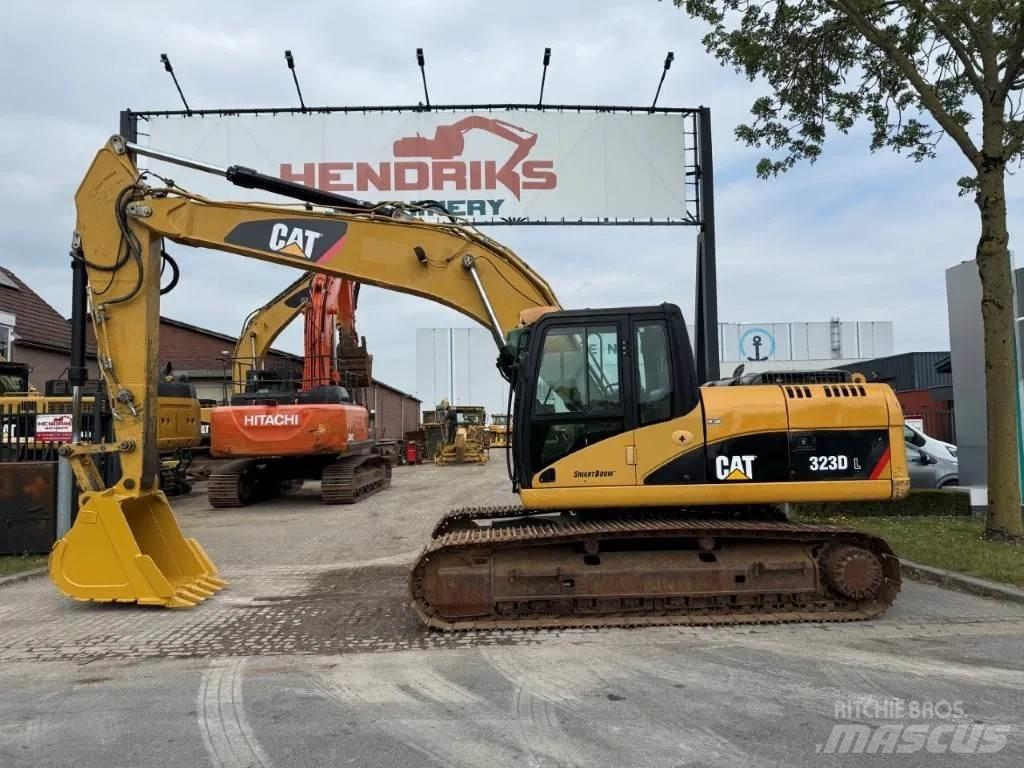 CAT 323DL (320DL) Pelle sur chenilles