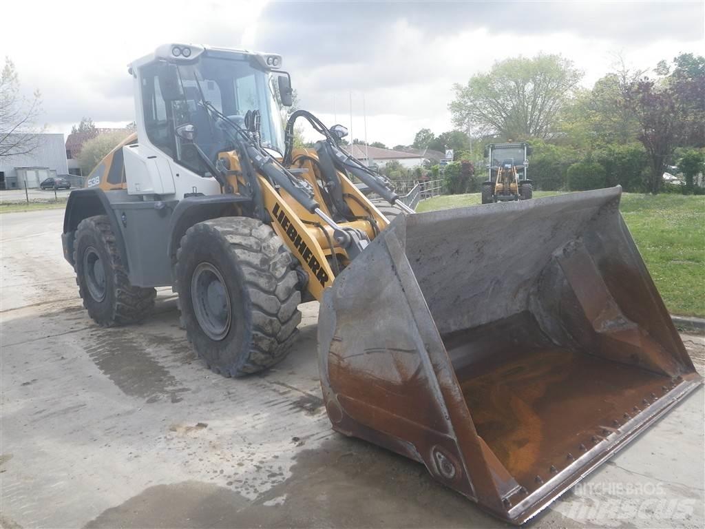 Liebherr L 538 Chargeuse sur pneus
