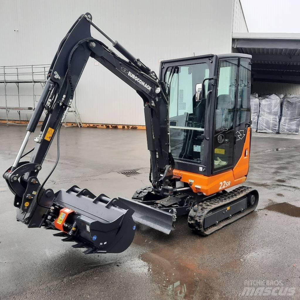 Eurocomach 22 SR Mini pelle < 7t