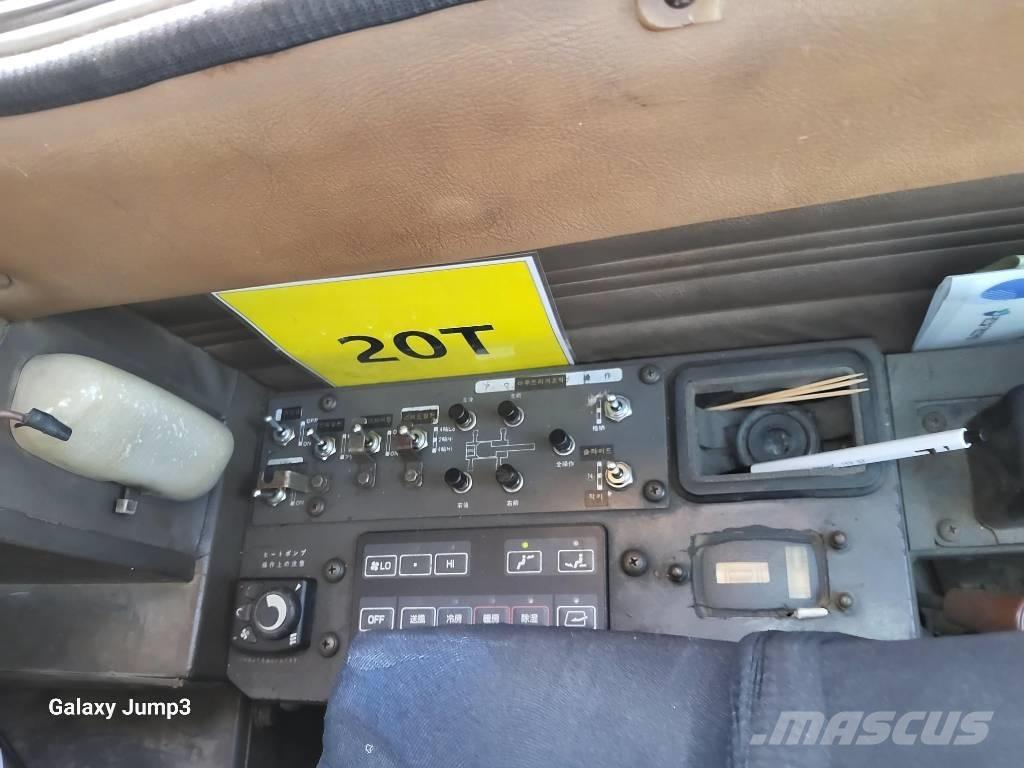 Tadano TR 250 M Grues mobiles