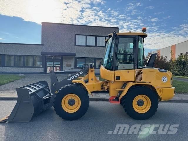 Volvo L 30 G Chargeuse sur pneus