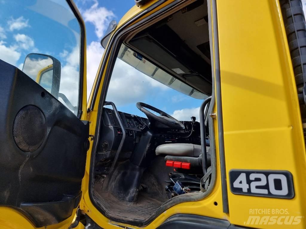 Volvo FM420 Camion multibenne