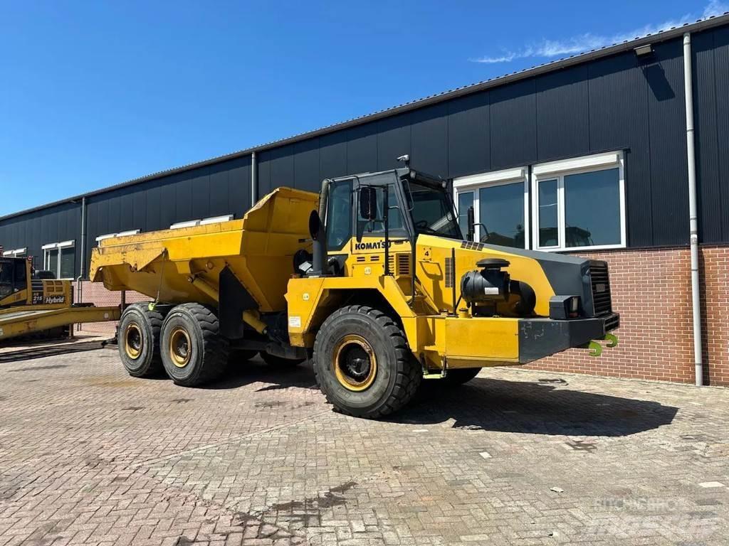 Komatsu HM300-2 Tombereau articulé