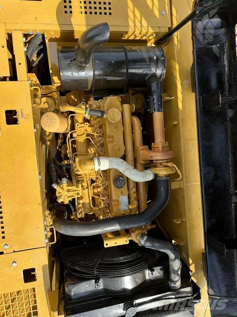 CAT 320 BL Pelle sur chenilles