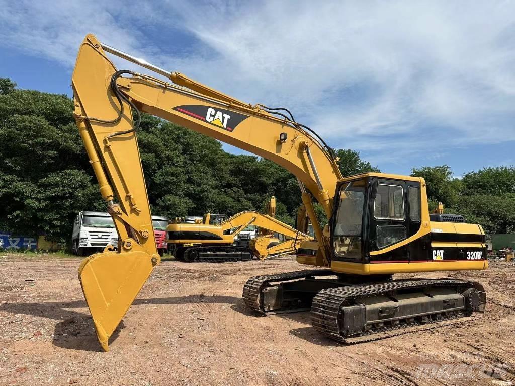 CAT 320 B L Pelle sur chenilles