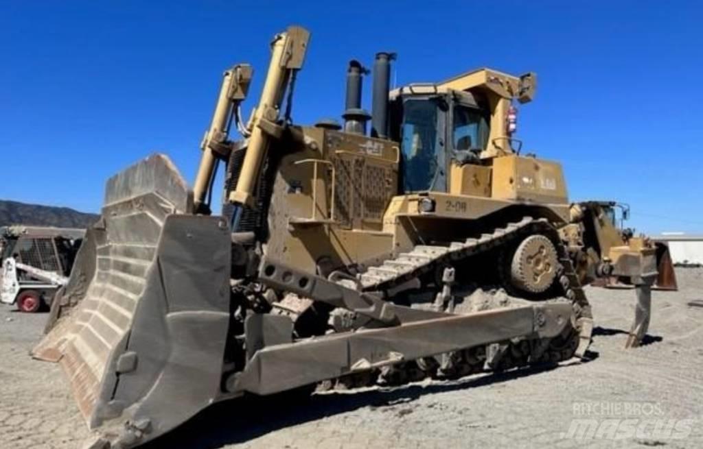 CAT D10T Bouteurs sur chenilles