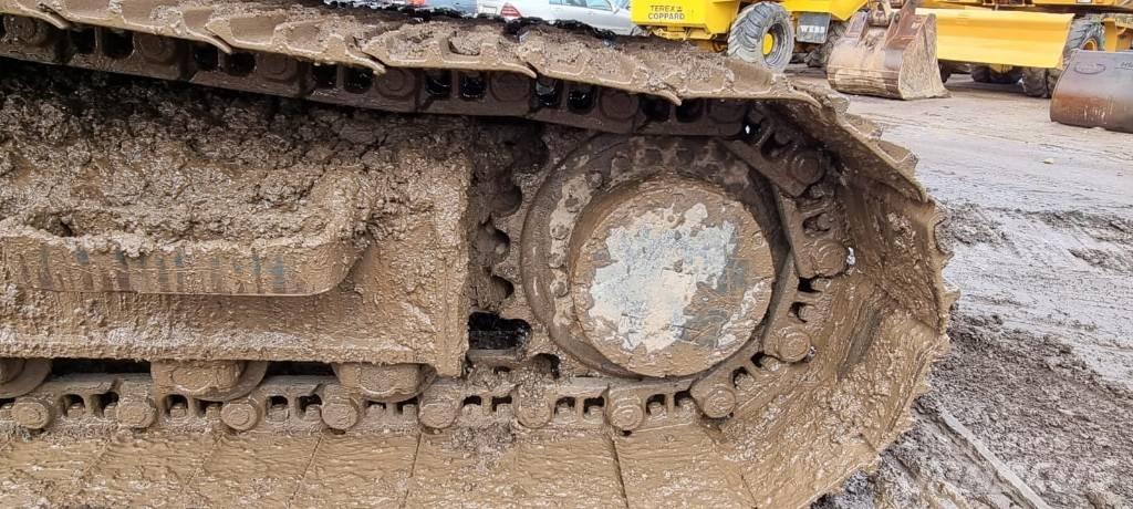 Hyundai HX 140 L Pelle sur chenilles