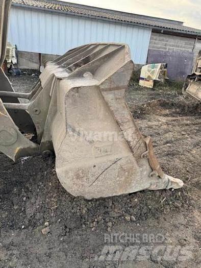CAT 973C - Chargeuse sur pneus