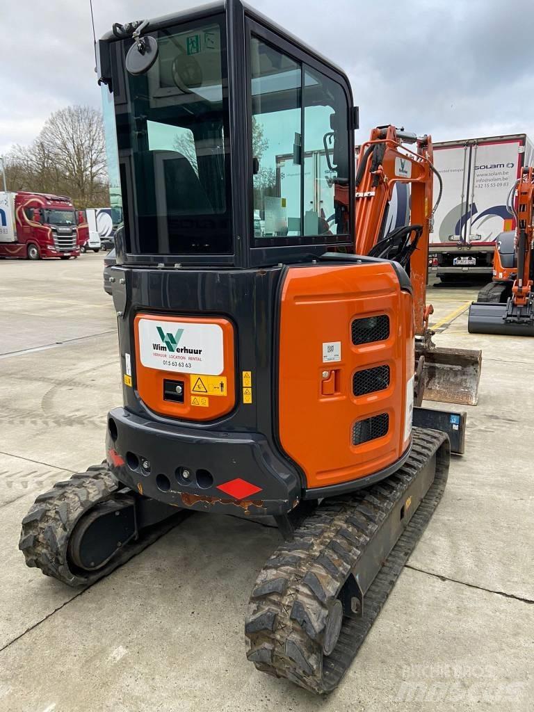 Hitachi ZX 33 U-6 Mini pelle < 7t