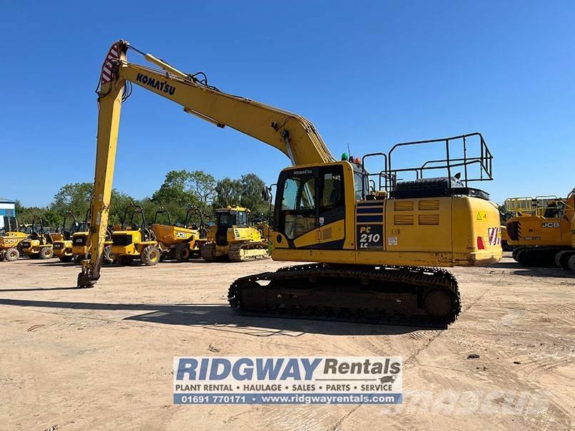 Komatsu PC 210 LC Pelle longue portée